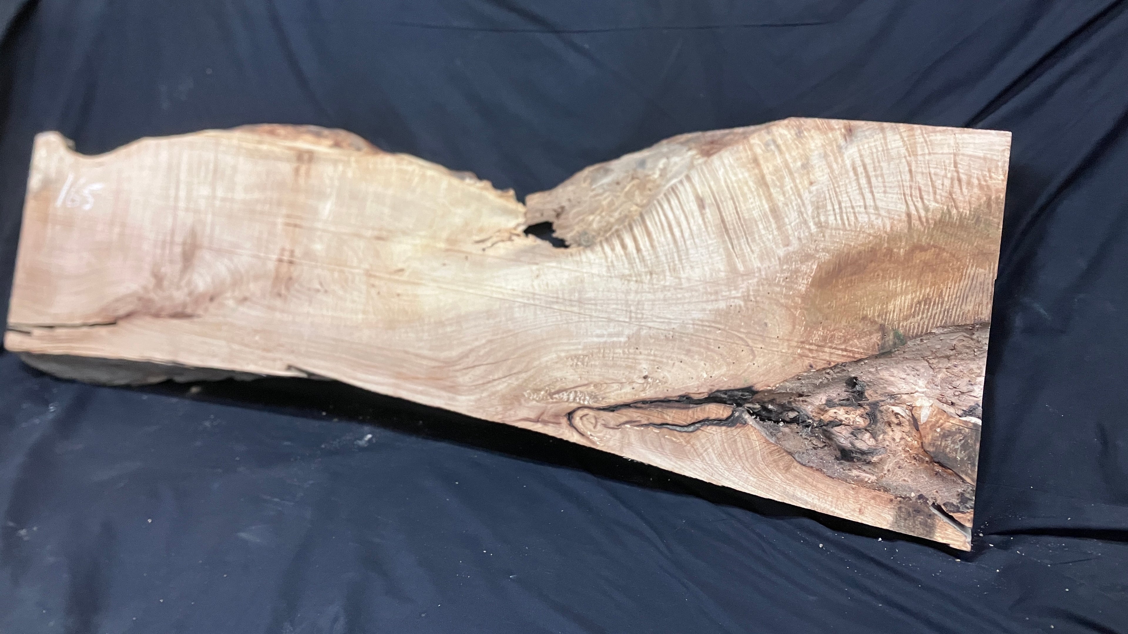Hornbeam mantle, chunky Plank 1395 L x 402 W x 75 D (mm)   (165)