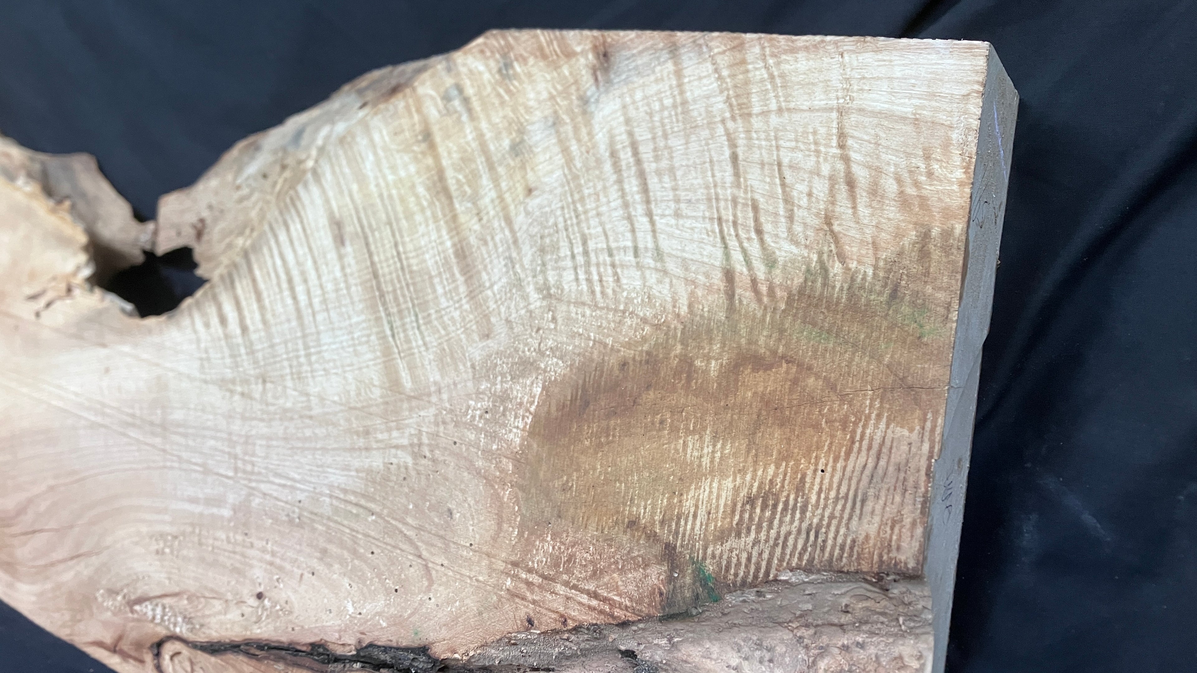 Hornbeam mantle, chunky Plank 1395 L x 402 W x 75 D (mm)   (165)