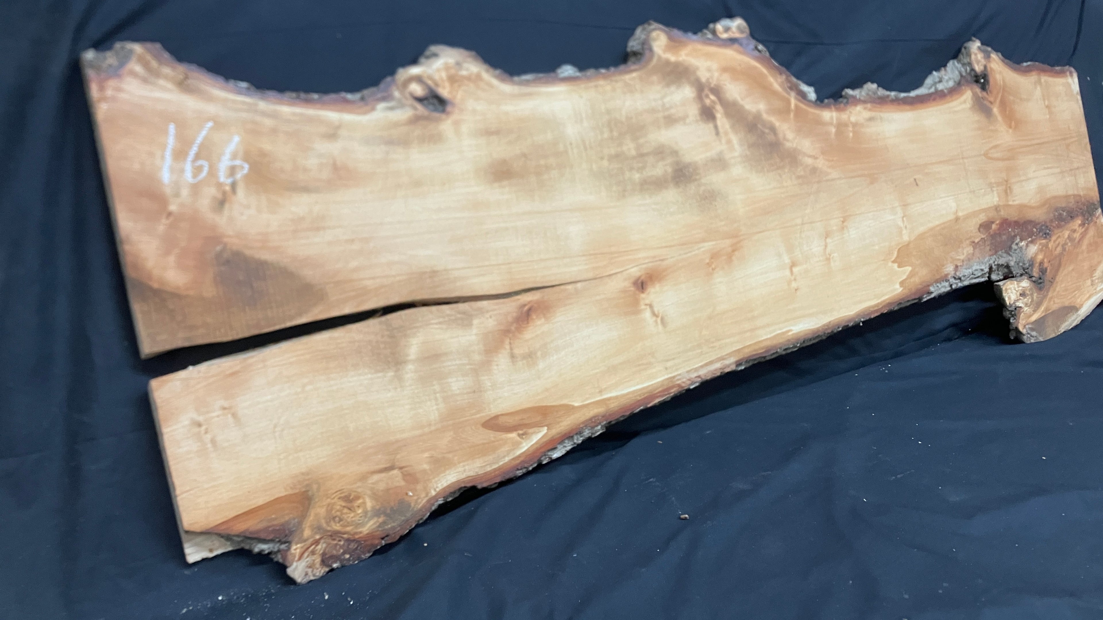 Wood slab, shelving, plank 1686 L x 520 W x 30 D (mm)    (166)