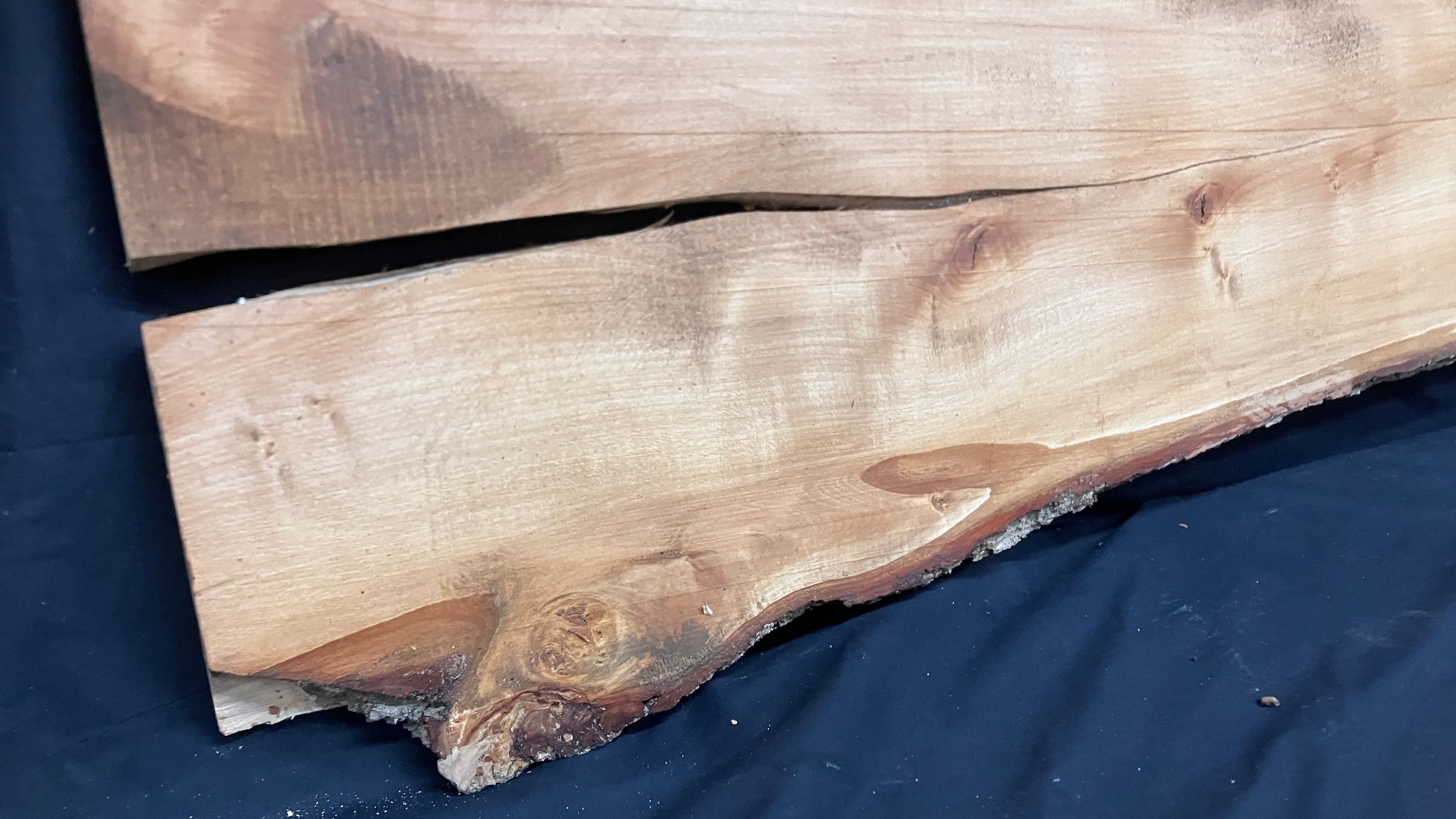 Wood slab, shelving, plank 1686 L x 520 W x 30 D (mm)    (166)