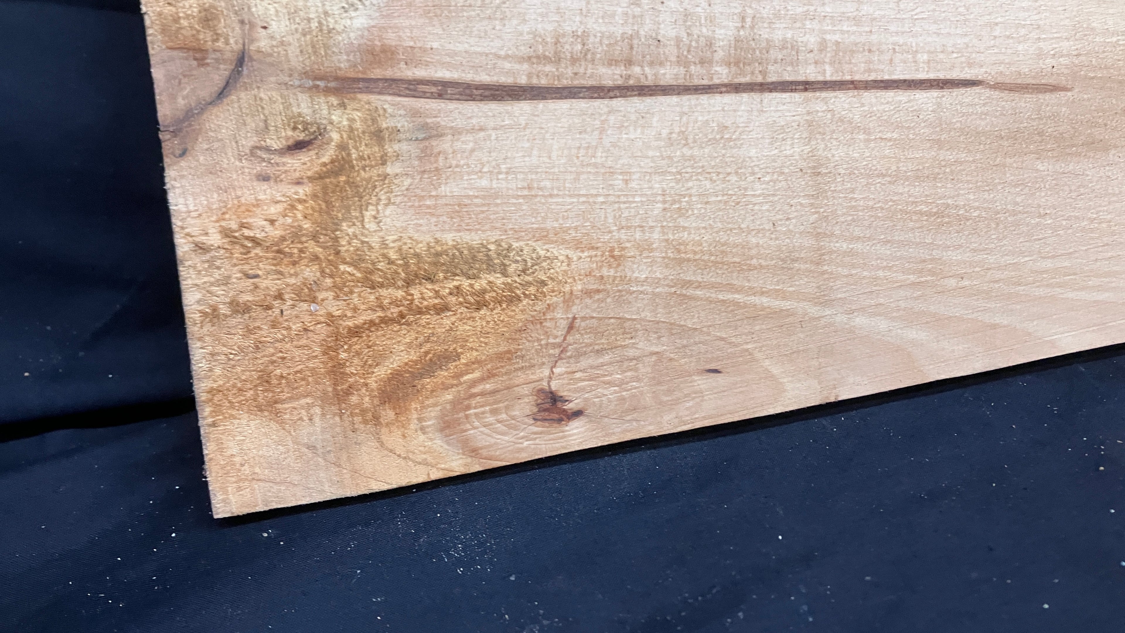 Wood carving lime plank 645 L x 155 W x 36 D (mm)    (173)