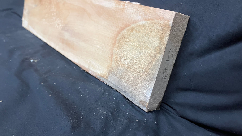 Wood carving lime plank 645 L x 155 W x 36 D (mm)    (173)