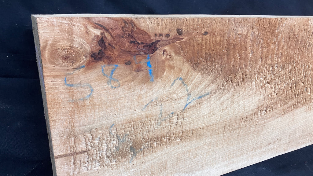 Wood carving lime plank 645 L x 155 W x 36 D (mm)    (173)