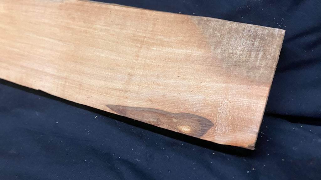 Wood carving lime plank 767 L x 102 W x 42 D (mm)    (176)