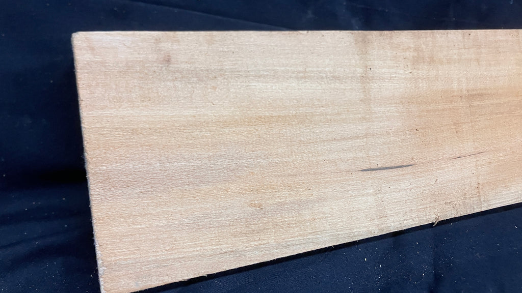 Wood carving lime plank 767 L x 102 W x 42 D (mm)    (176)