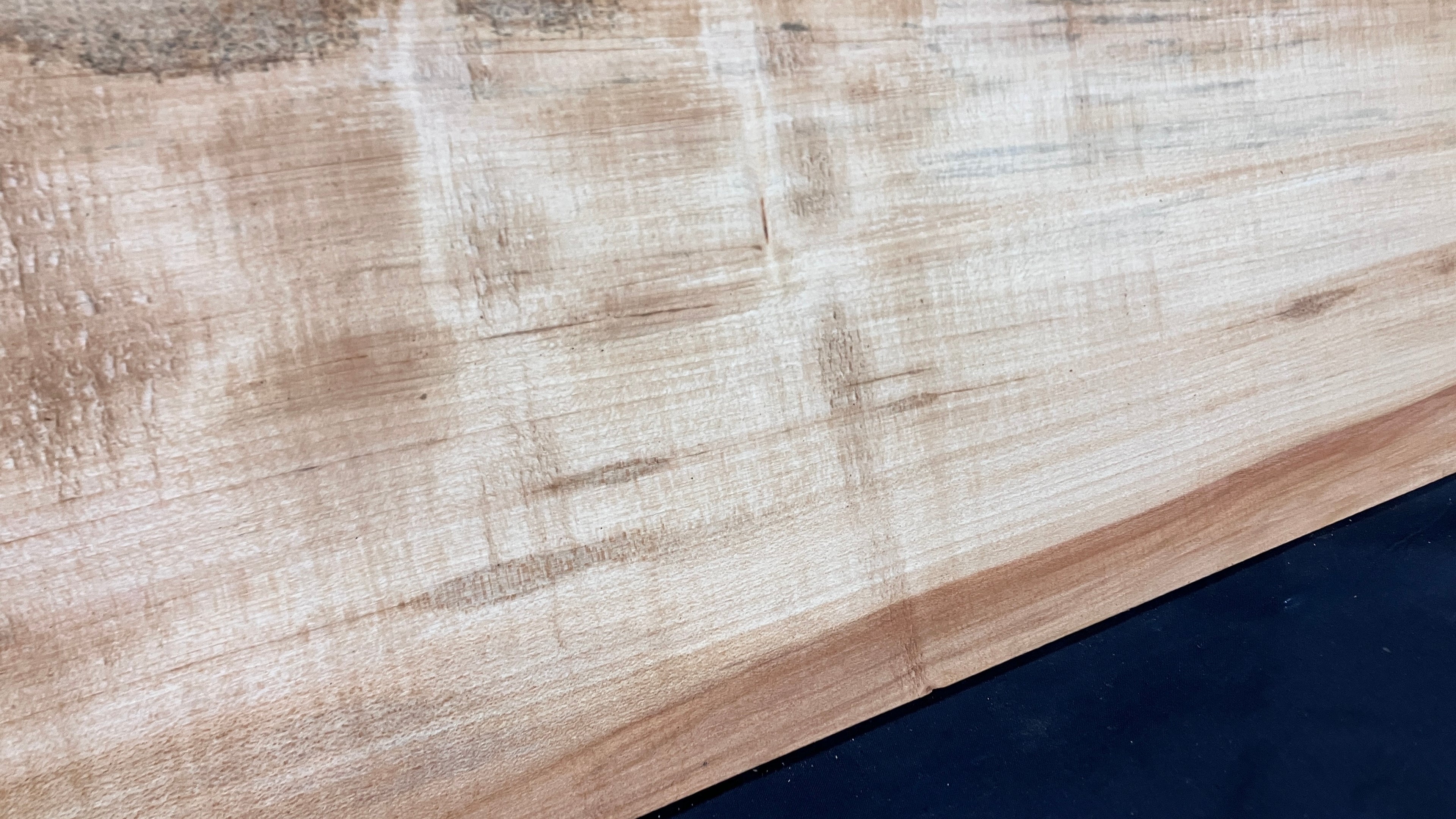 Wood carving lime plank 984 L x 211 W x 43 D (mm)    (178)