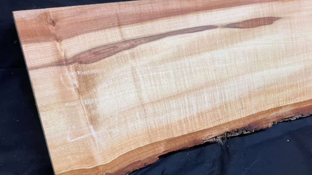 Wood carving lime plank 997 L x 219 W x 43 D (mm)    (179)