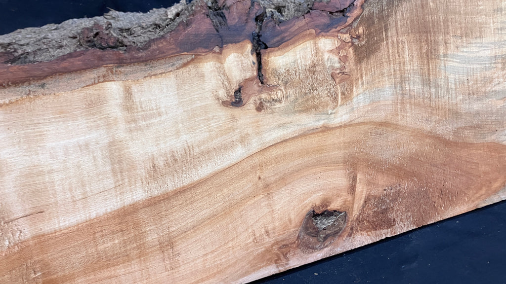 Wood shelf lime plank 1014 L x 301 W x 44 D (mm)    (180)
