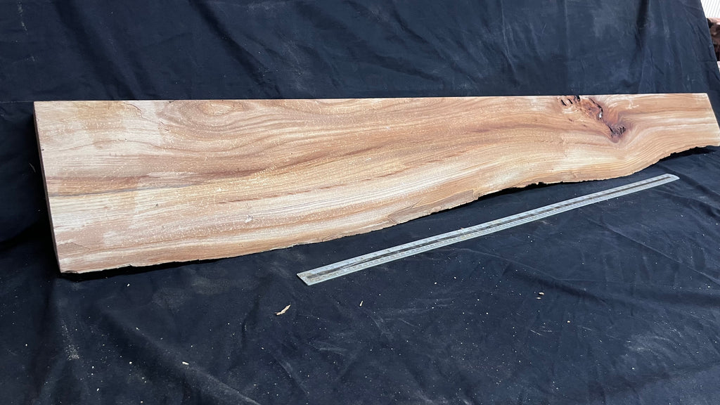 Elm reclaimed, plank, 1660 L x 231 W x 40 D mm    (mt592)
