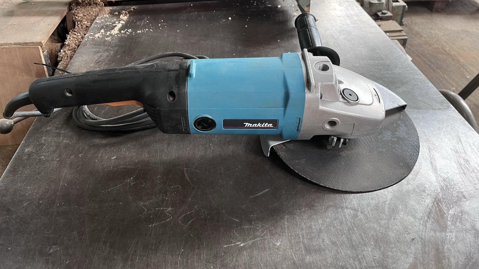 Makita 9049