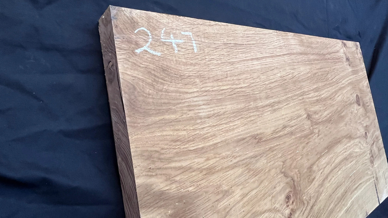 OAK HARDWOOD SHELVING, MANTLE, SHELF 669 L x 379 W x 39 D mm (247)