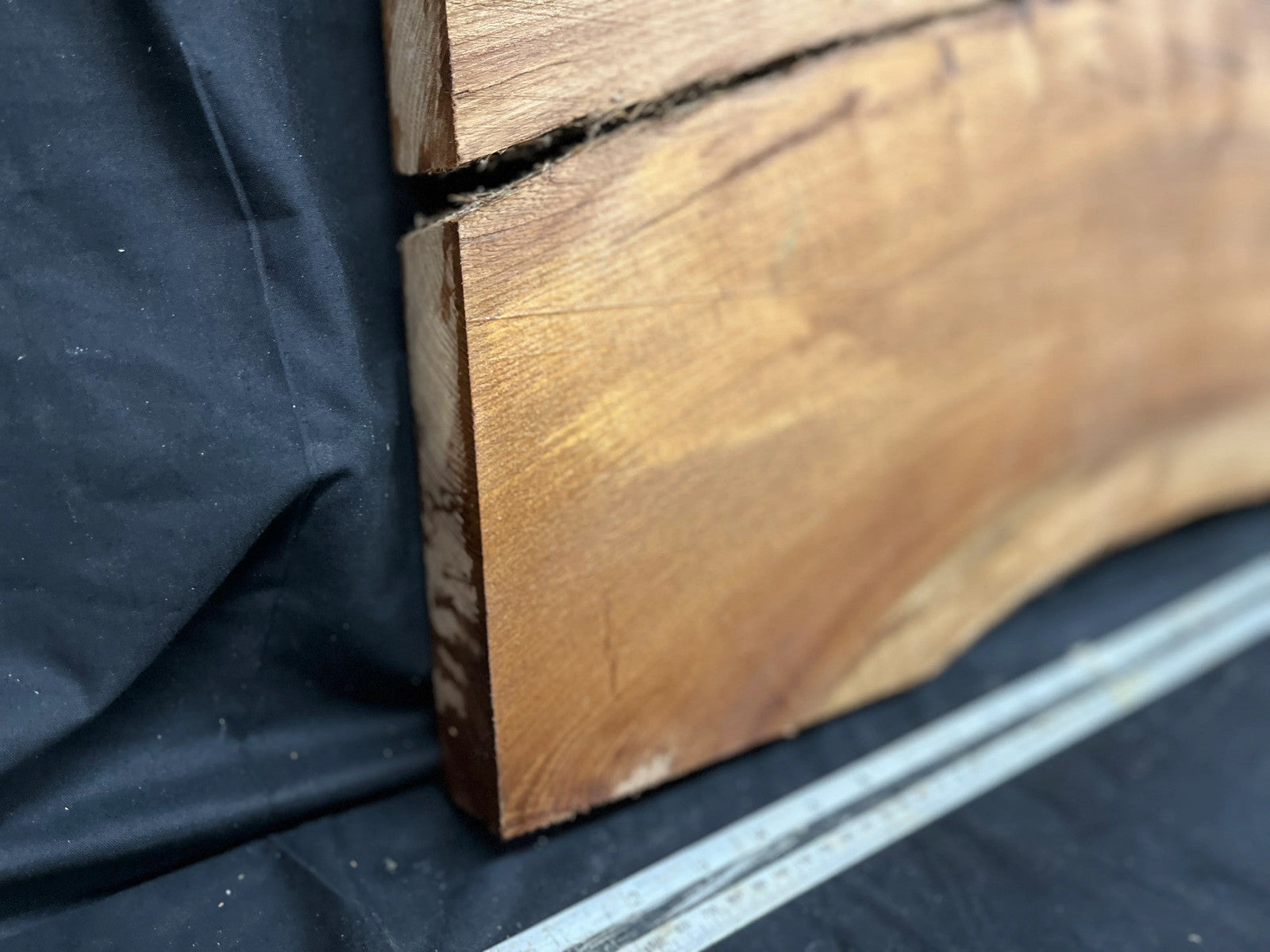 Elm sill, shelf,board, plank, 722 L x 470 W x 40 D mm (283)