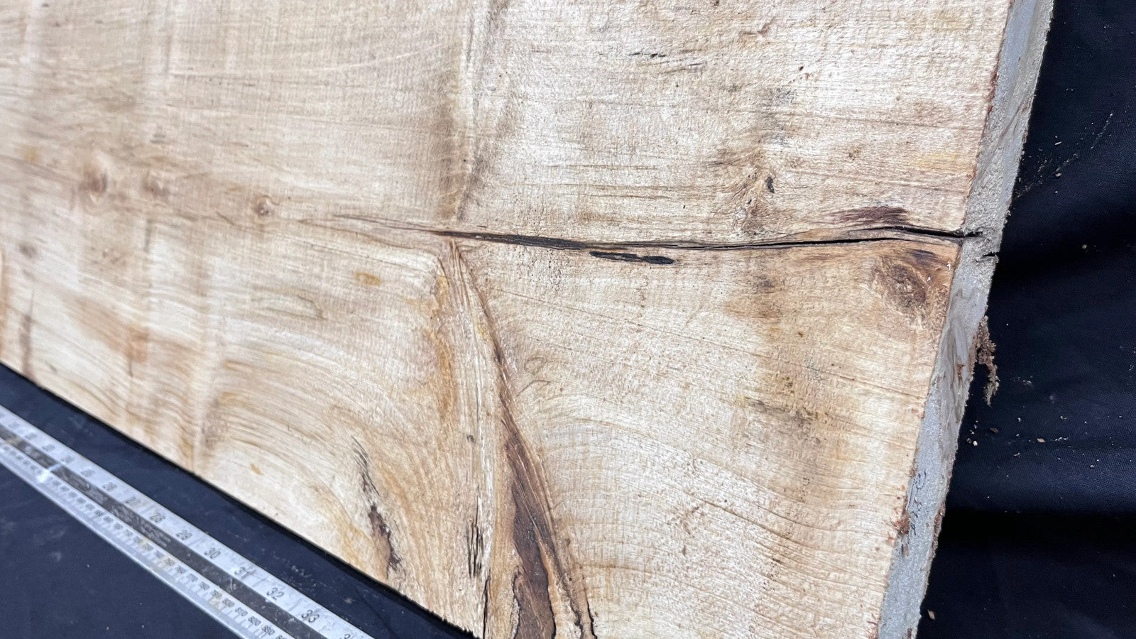 Sycamore plank, shelf, craft wood 1112 L x 324 W x 40 D mm (296)