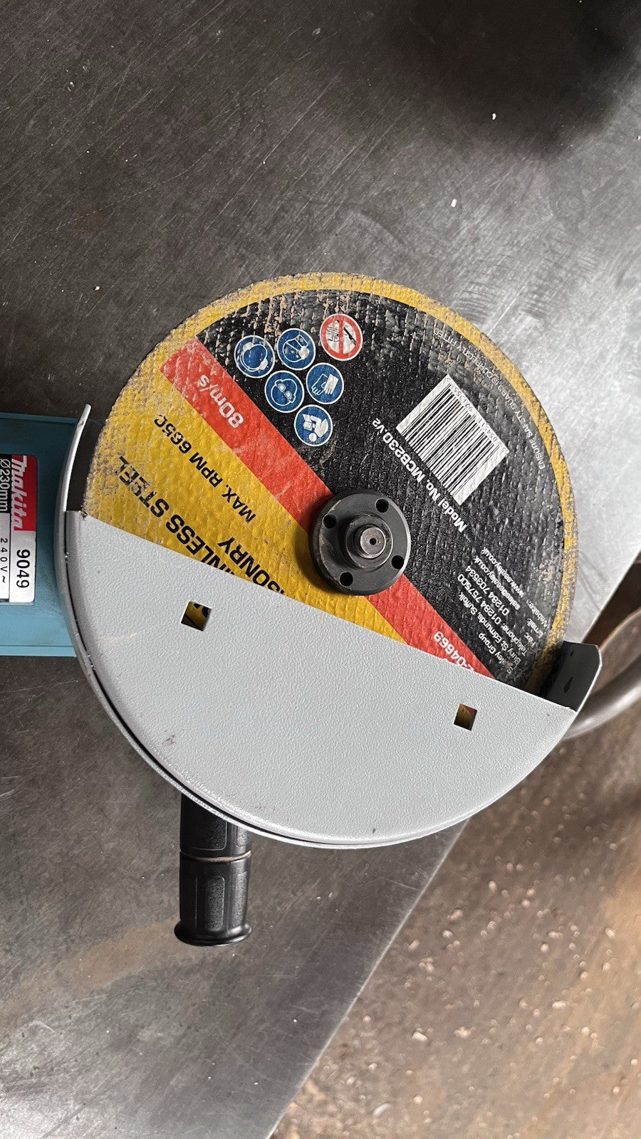Makita 9049