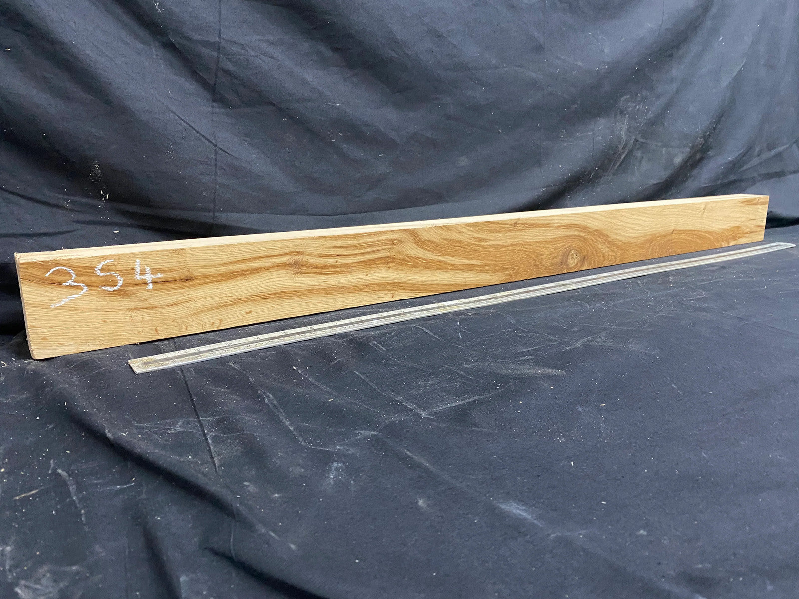 Oak plank, floating shelf, board 1113 L x 77 W x 47 D mm (354)