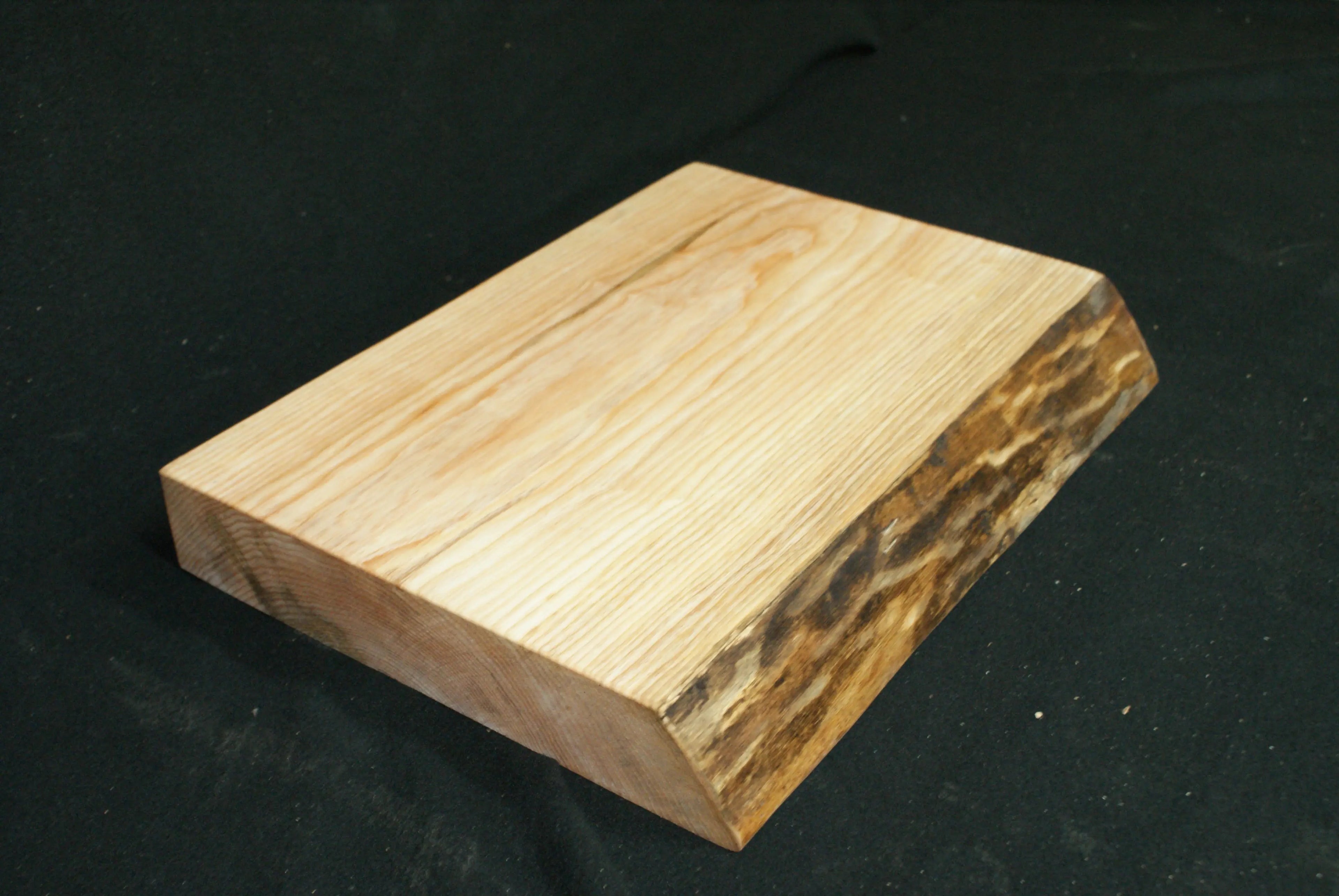 (220) Ash Large Chunky Chopping Block 457 L x 322 - 317 W x 55 D (mm) Chopping Boards