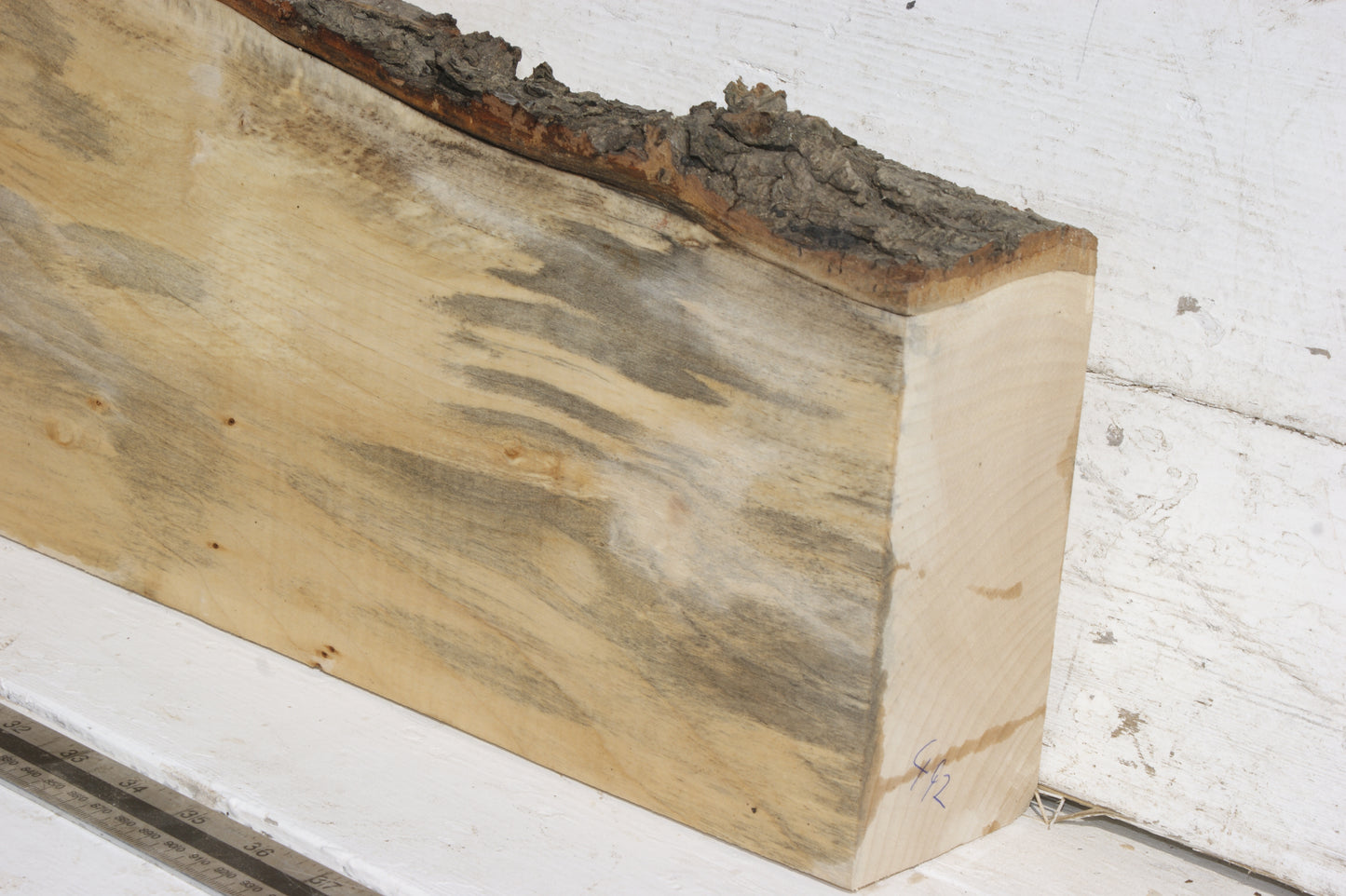 LIME MANTLE 1056 L x 212 - 150 W x 76 D mm  (492)