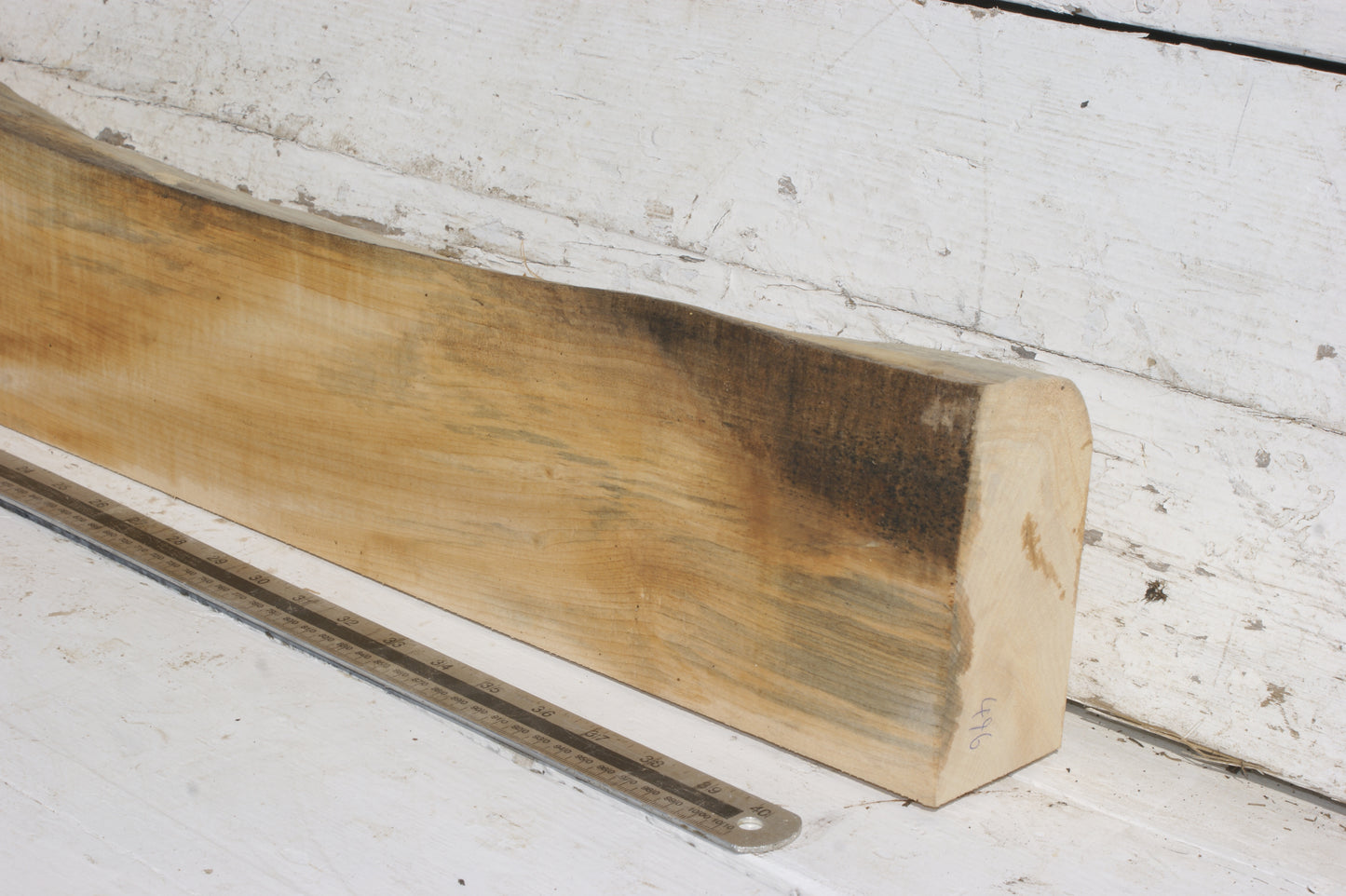 LIME MANTLE 1119 L x 200 - 69 W x 67 D mm  (496)