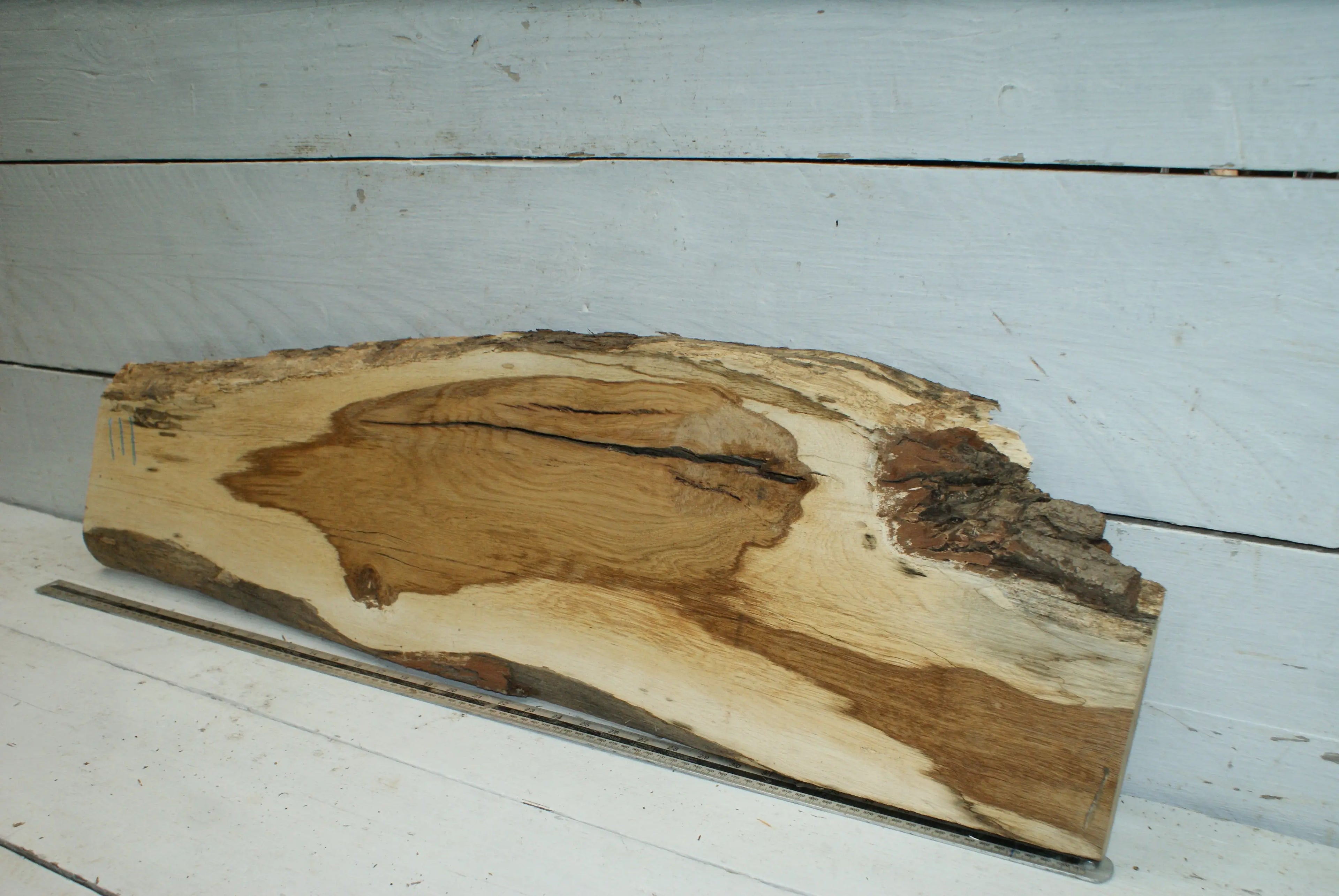 Oak 1019 L x 296 - 179  W x 30 D (mm) (111) Oak
