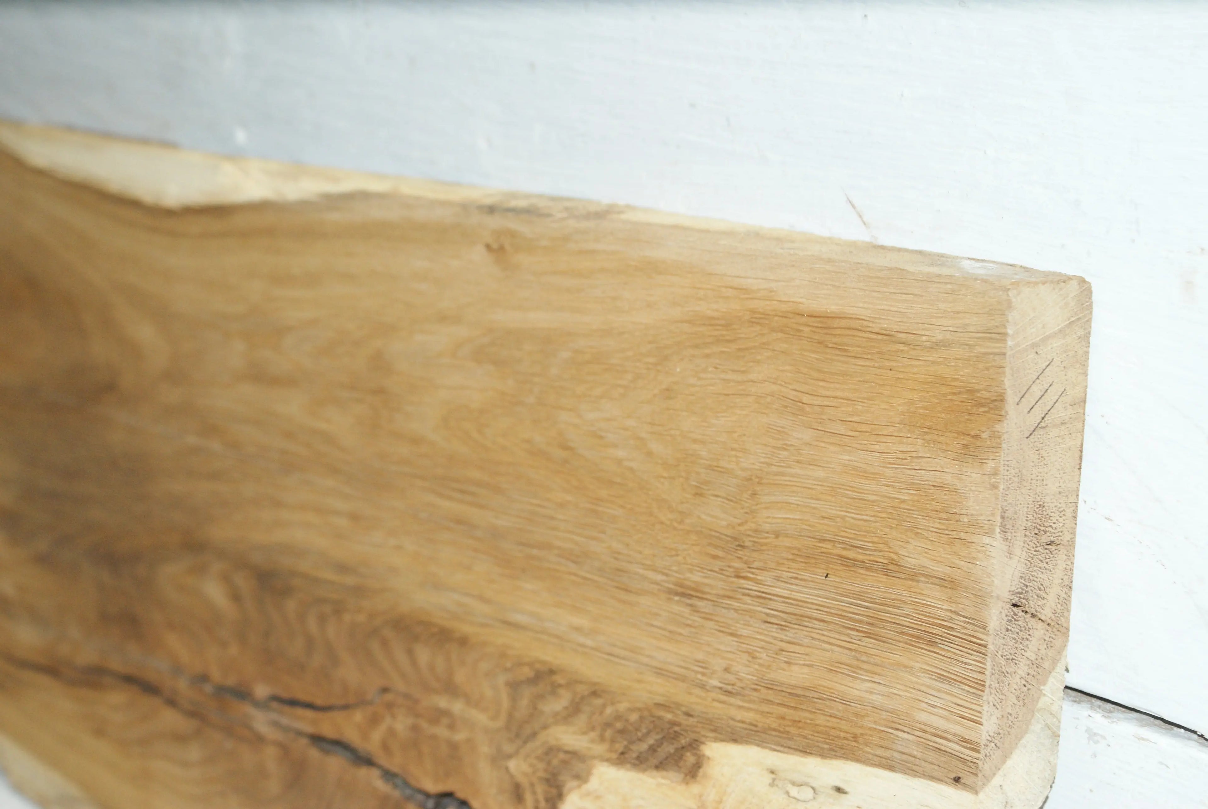 Oak 1019 L x 296 - 179  W x 30 D (mm) (111) Oak