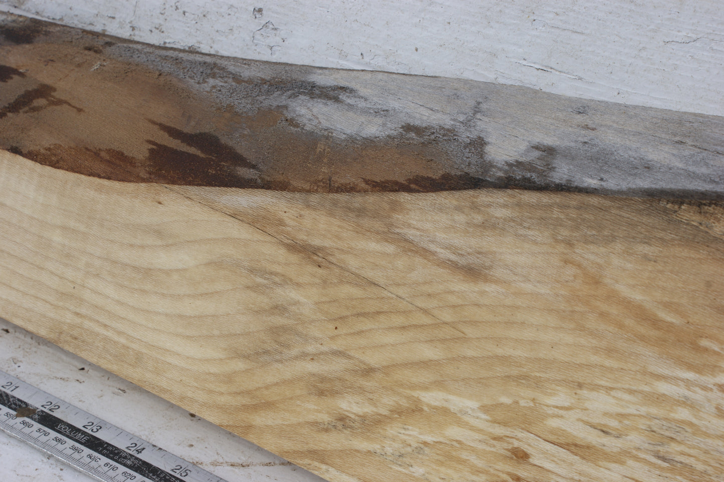 London Plane Mantle 1203 L x 194 - 129 W x 52 D mm  (543)