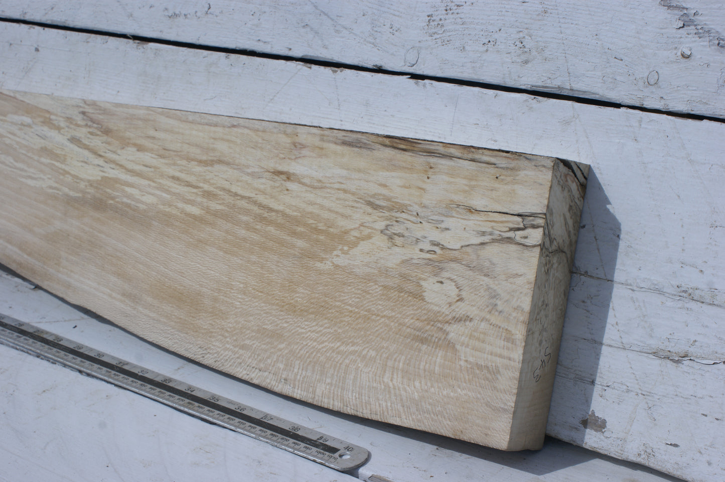 London Plane Mantle 1203 L x 194 - 129 W x 52 D mm  (543)