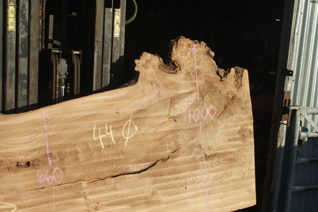 Burr Elm Slab, Kiln Dried 2370 L x 1010 - 585 W x 44 D mm   (289) elm