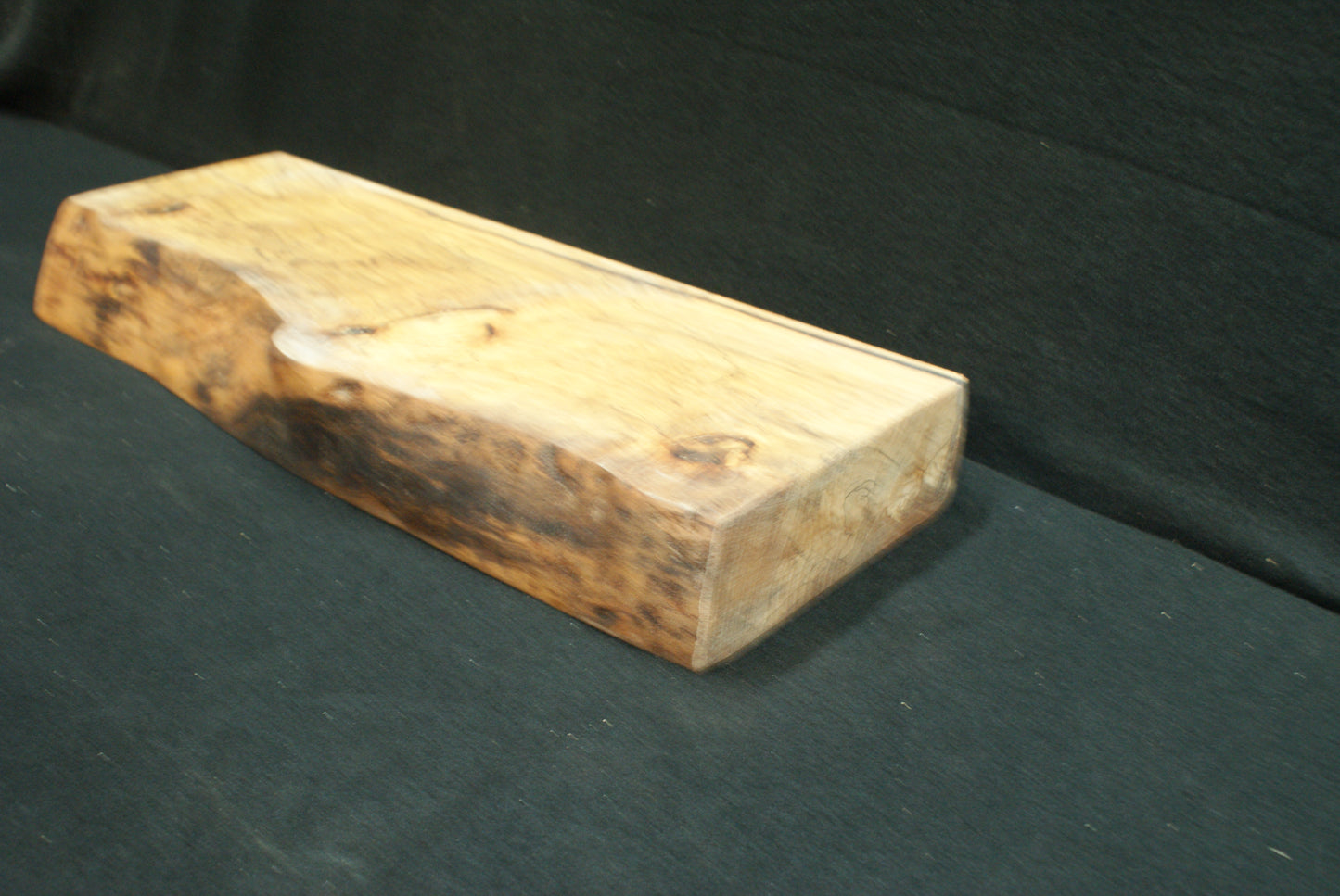 Chunky Beech Chopping board 510 L x 190 - 180 W x 60 D (mm)    (007)