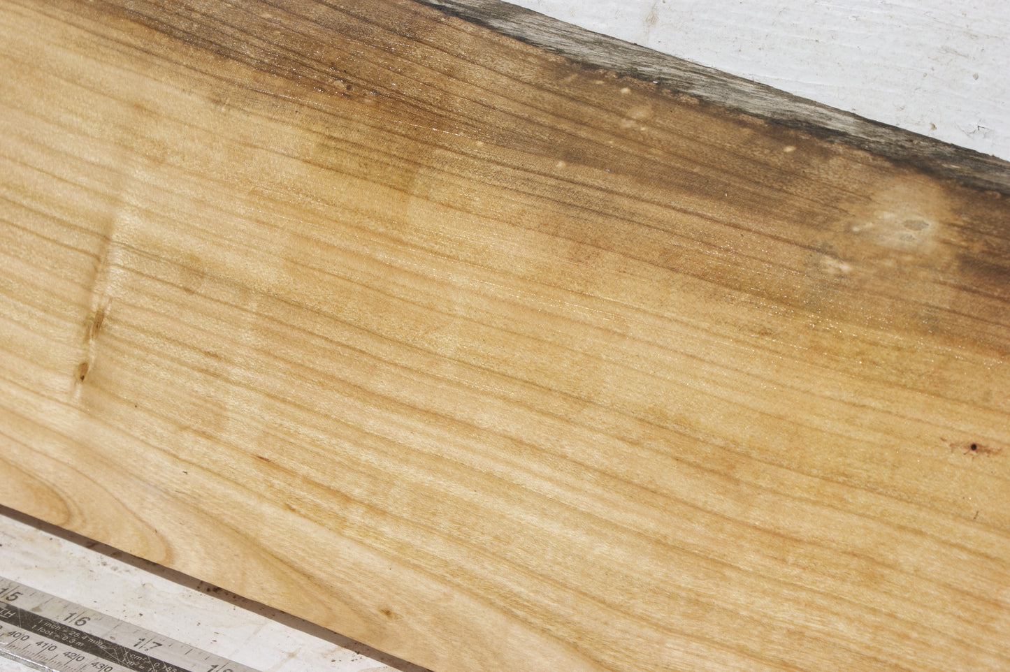 English cherry board (560)