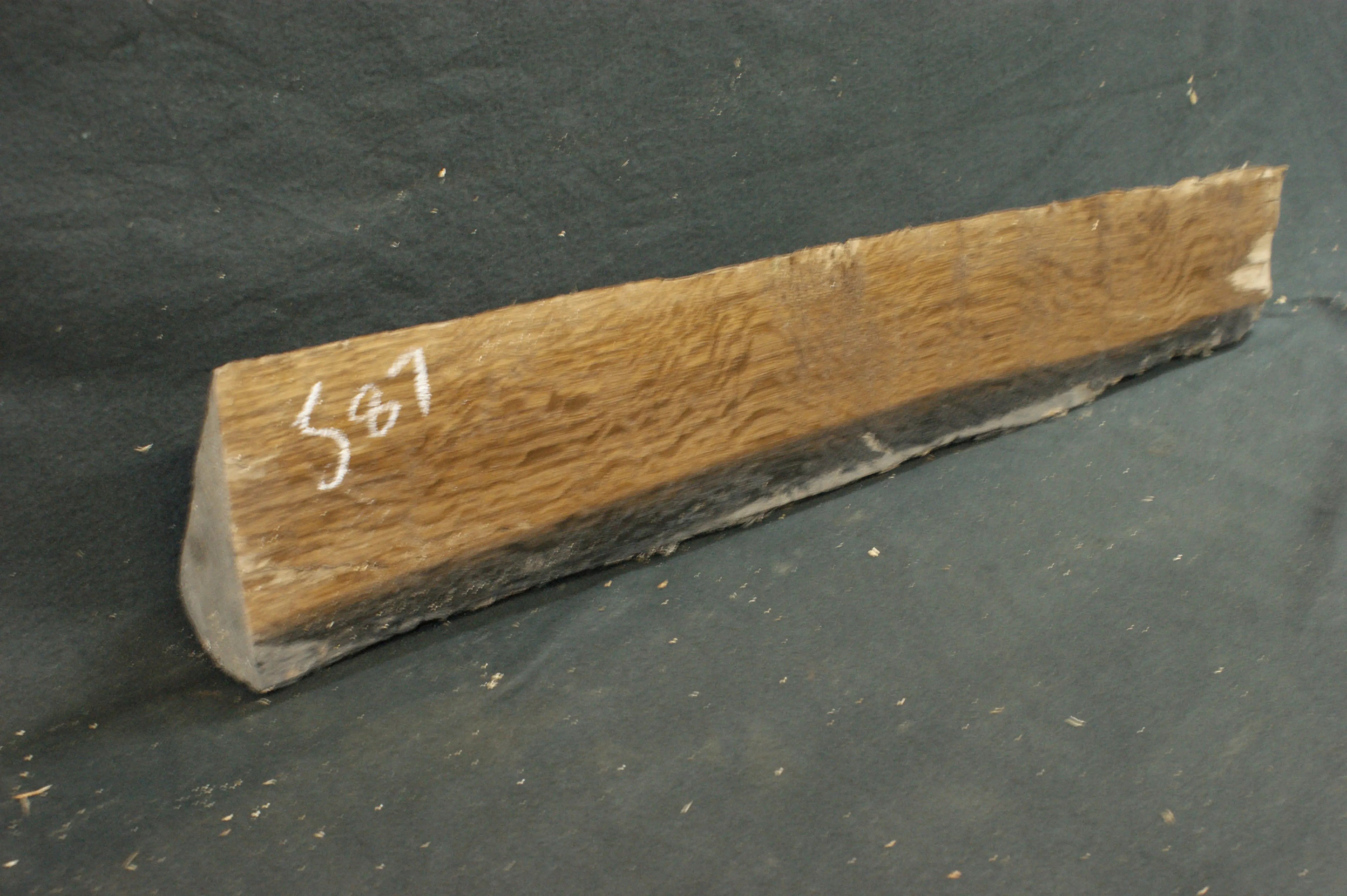 Bog oak 895 L x 145-0 W x 80-65 D mm     (587) Oak & Burr Oak