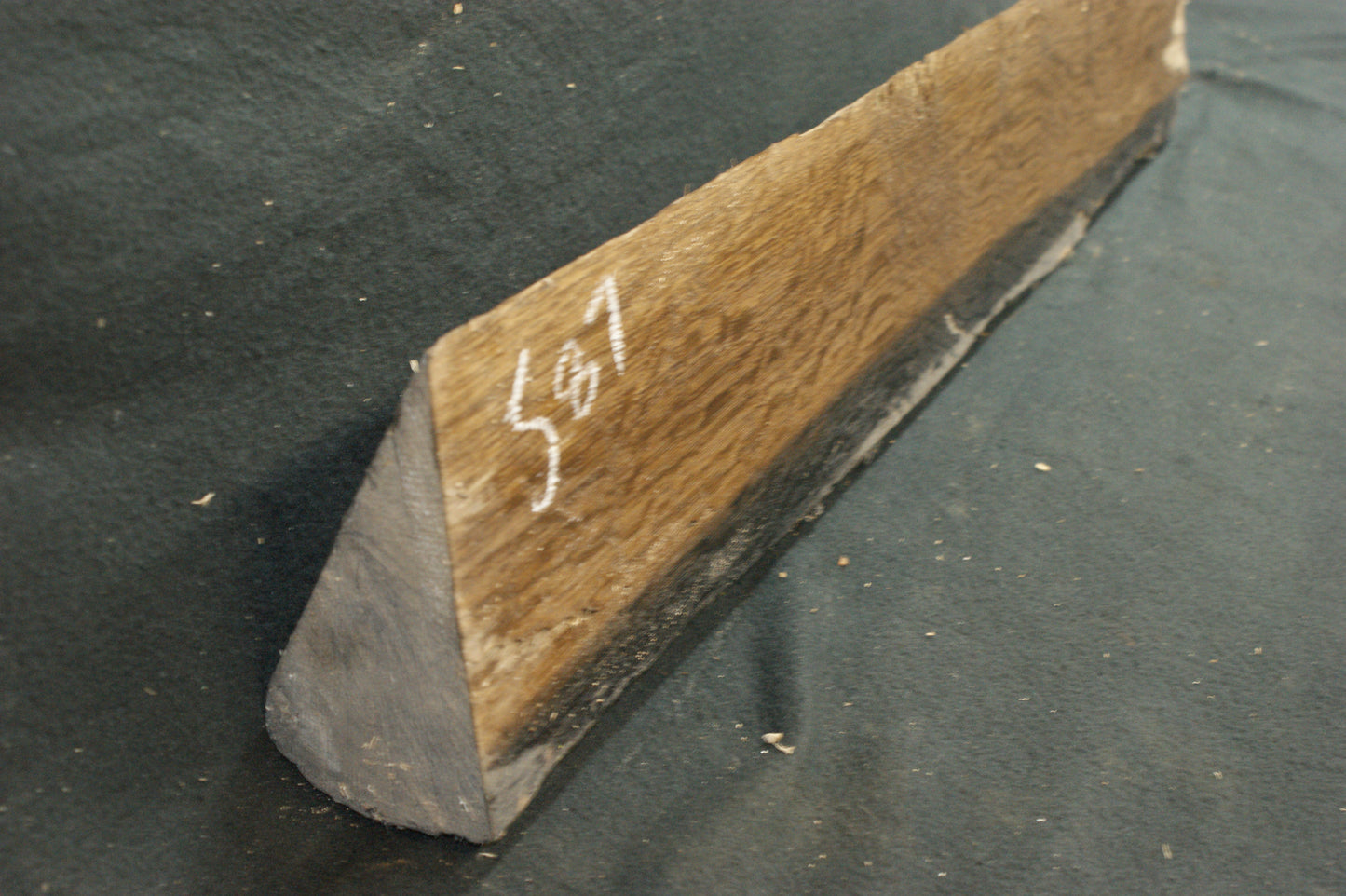 Bog oak 895 L x 145-0 W x 80-65 D mm     (587)