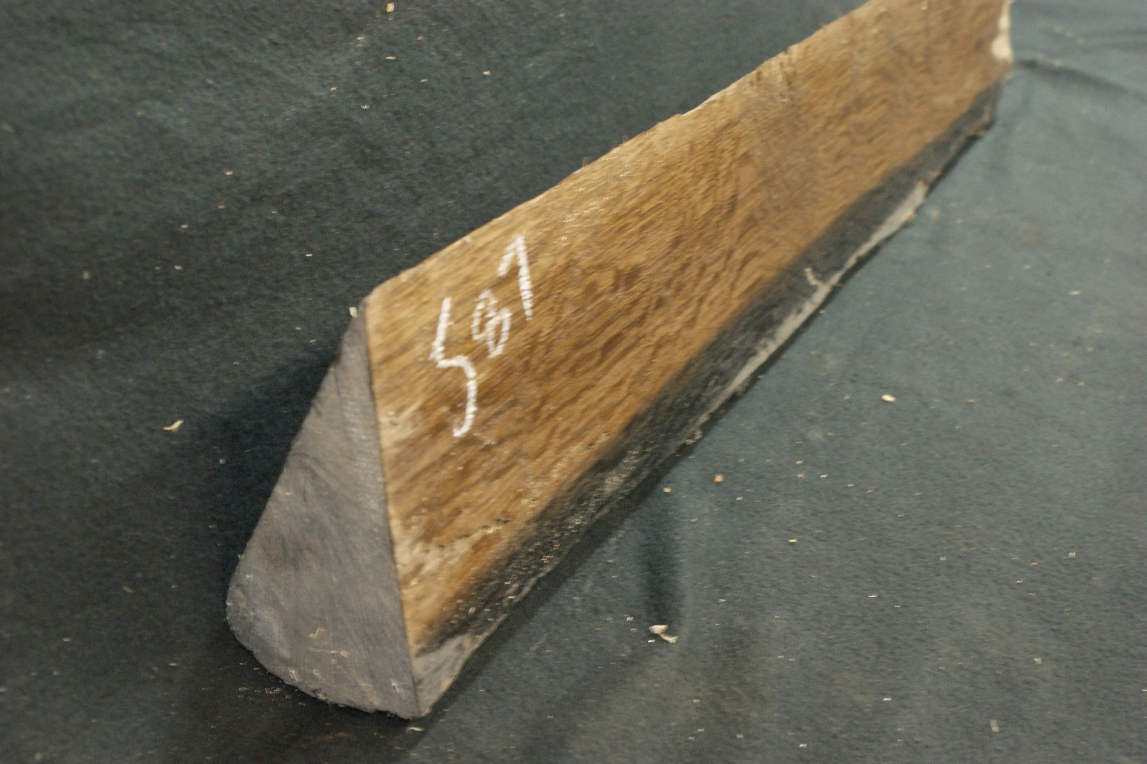 Bog oak 895 L x 145-0 W x 80-65 D mm     (587) Oak & Burr Oak