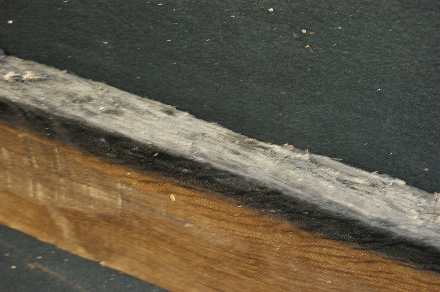 Bog oak 895 L x 145-0 W x 80-65 D mm     (587)