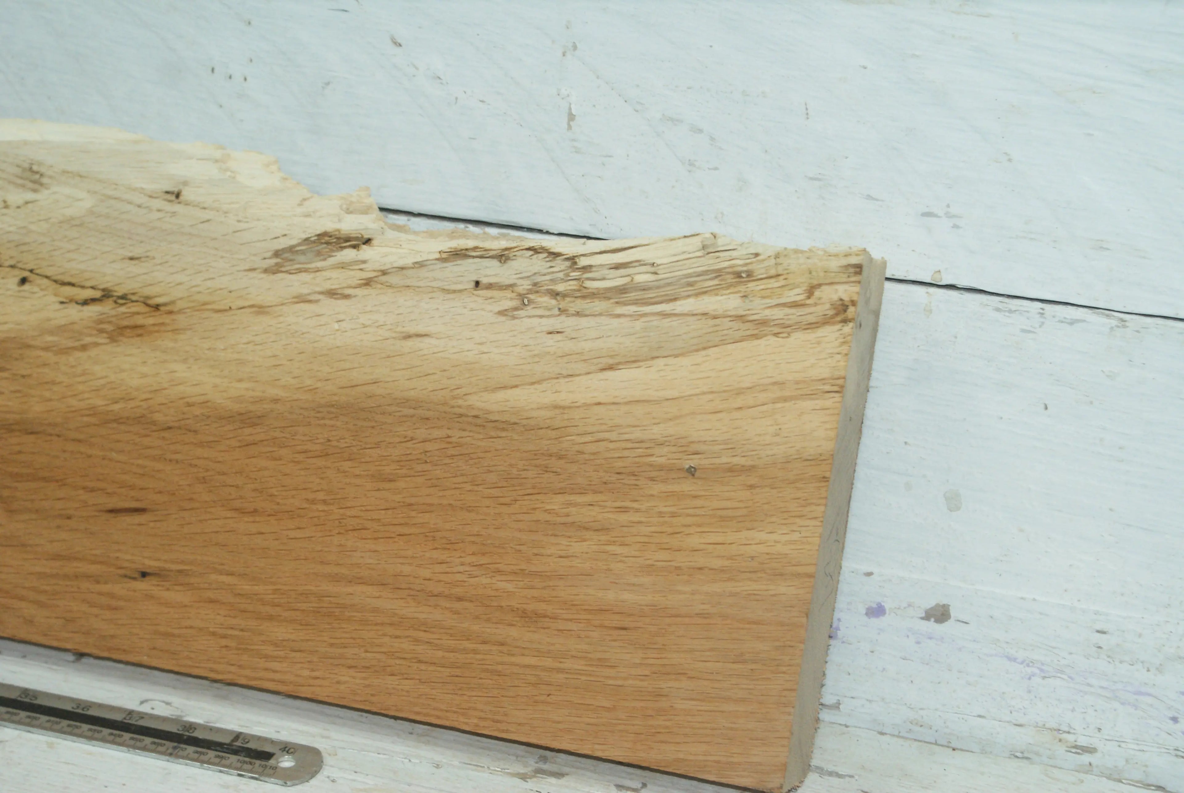 Turkey Oak 1192 L x 312 - 200 W x 47 D (mm) (431) Oak