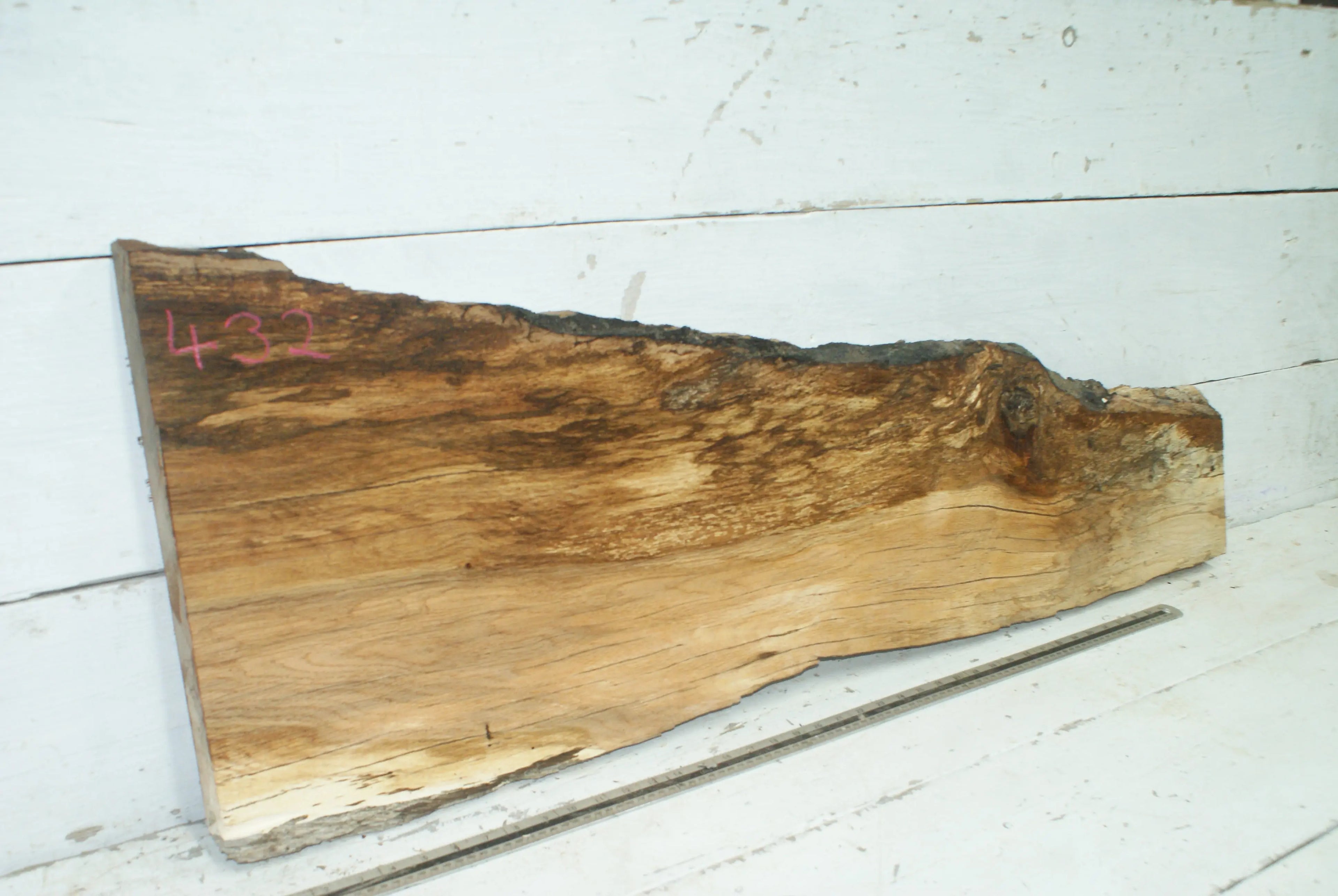 Turkey Oak 1185 L x 410-210 W x 39 D (mm) (432) Oak