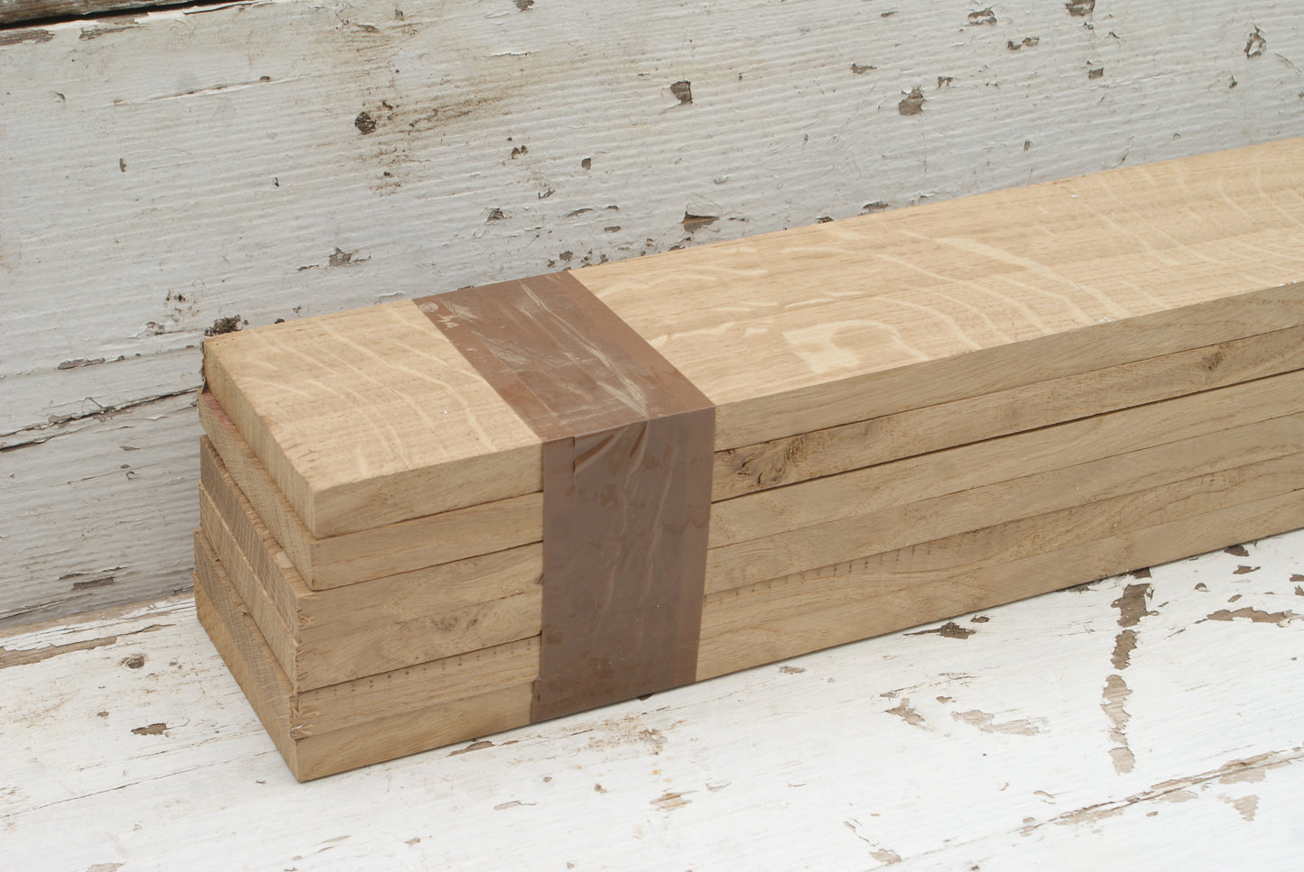 6x Character grade oak pack 800 L x 100 W x 17 D (mm) (624)