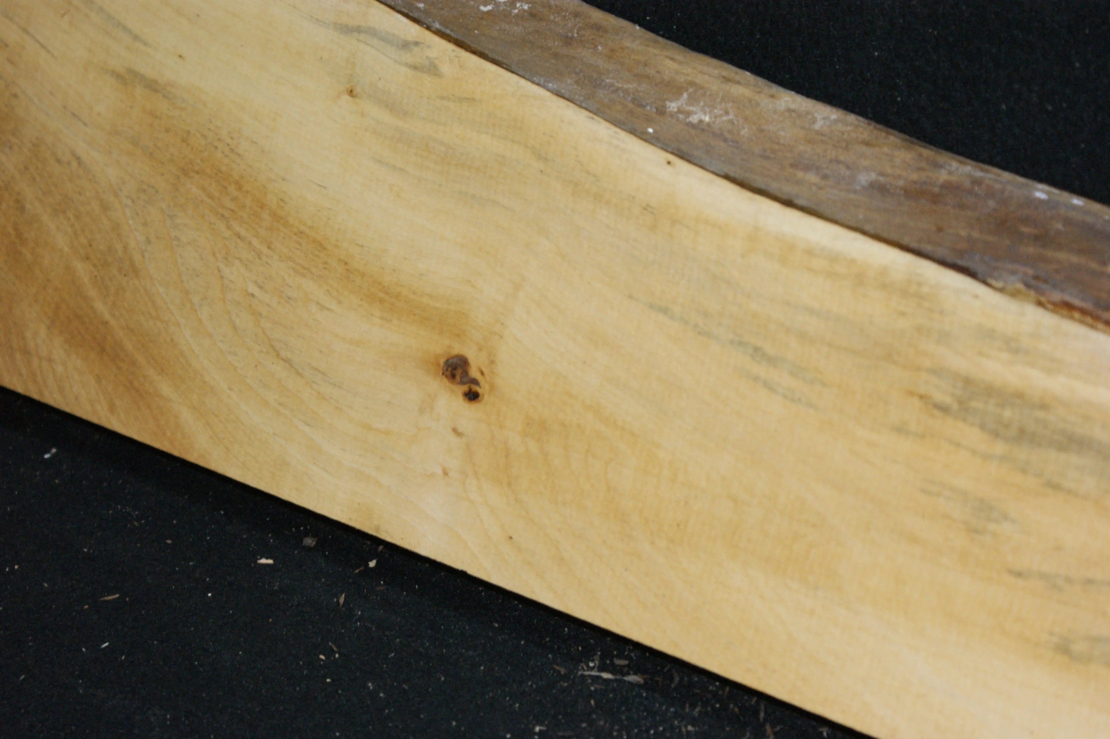 Lime wood  917 L x 209 - 120 W x 41 D    (626) Lime