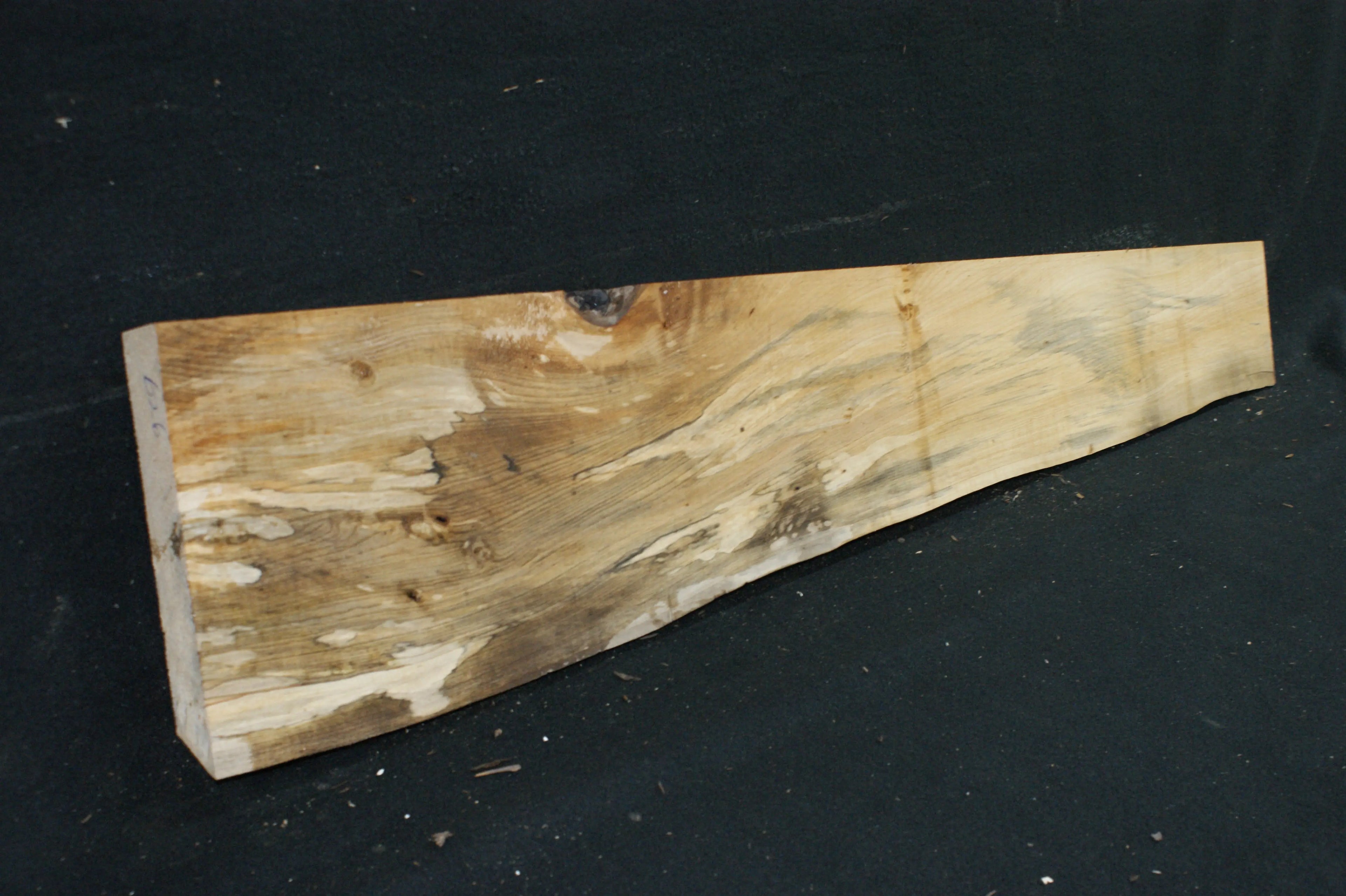 Lime wood  917 L x 209 - 120 W x 41 D    (626) Lime