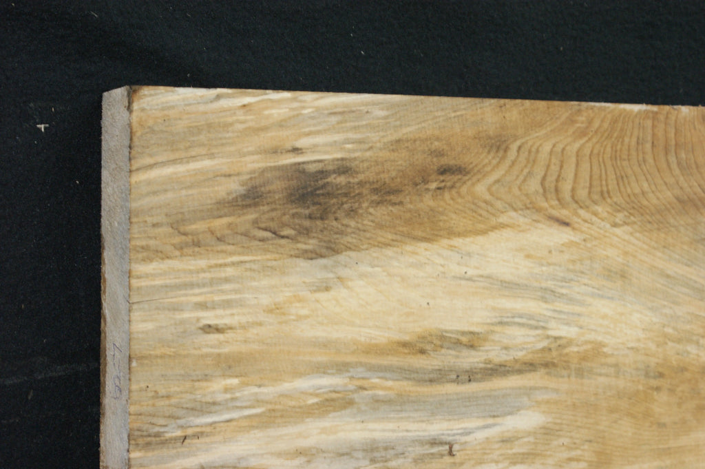 Lime wood   987 L x 270 - 165 W x 41 D (mm)   (627) Lime