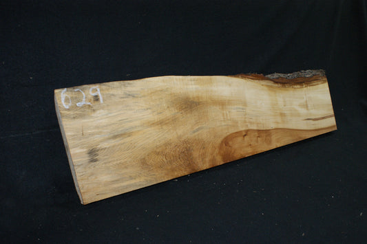 Lime wood  907 L x 272 - 179 W x 45 D (mm)    (629)
