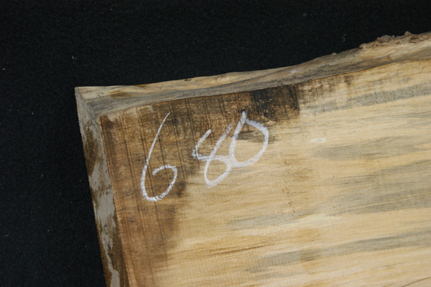 Lime wood, shelving, woodcarving, mantel     (680)