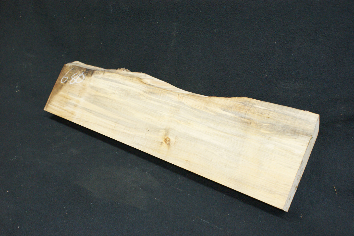 Lime wood, shelving, woodcarving, mantel     (680)
