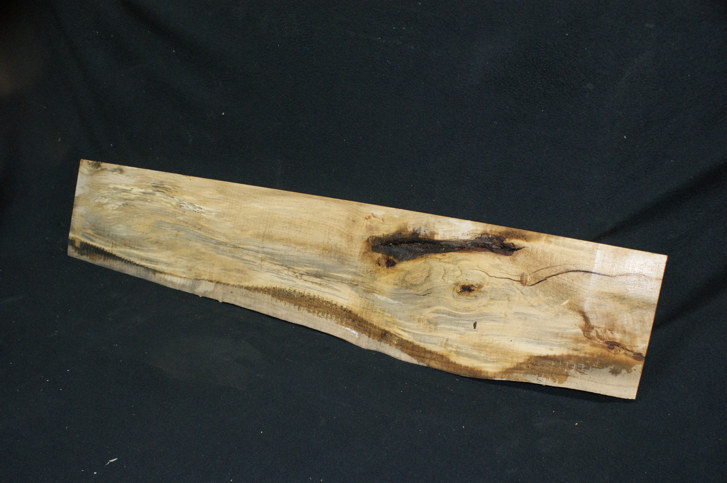 Lime wood, shelving, woodcarving, mantel     (685)
