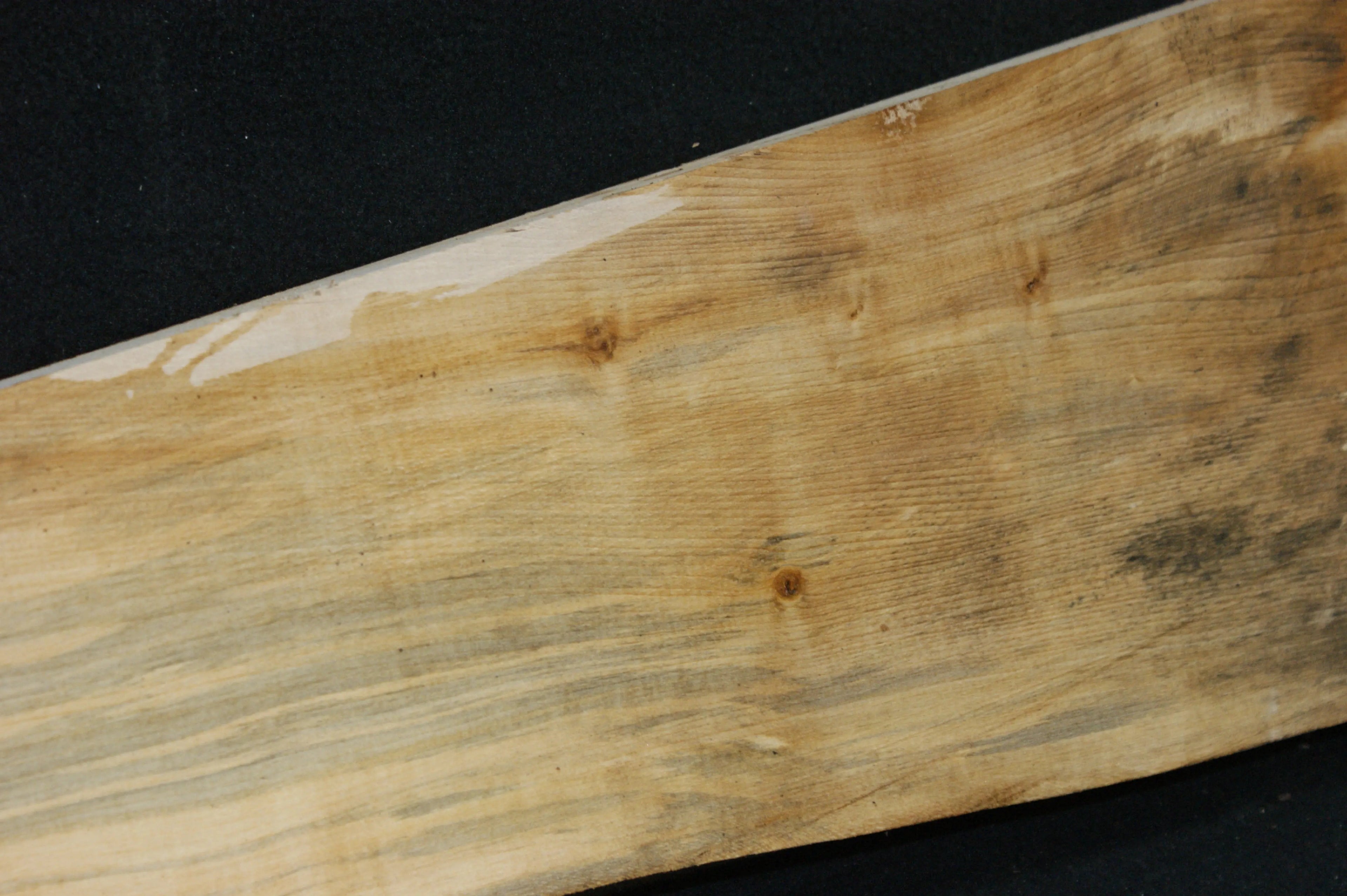 Lime wood, shelving, woodcarving, mantel     (693) Lime