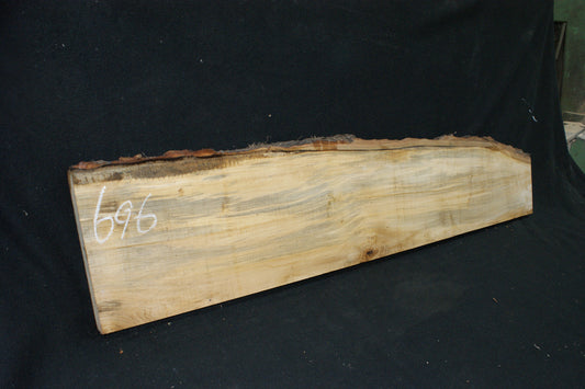 Lime wood, shelving, woodcarving, mantel     (696)