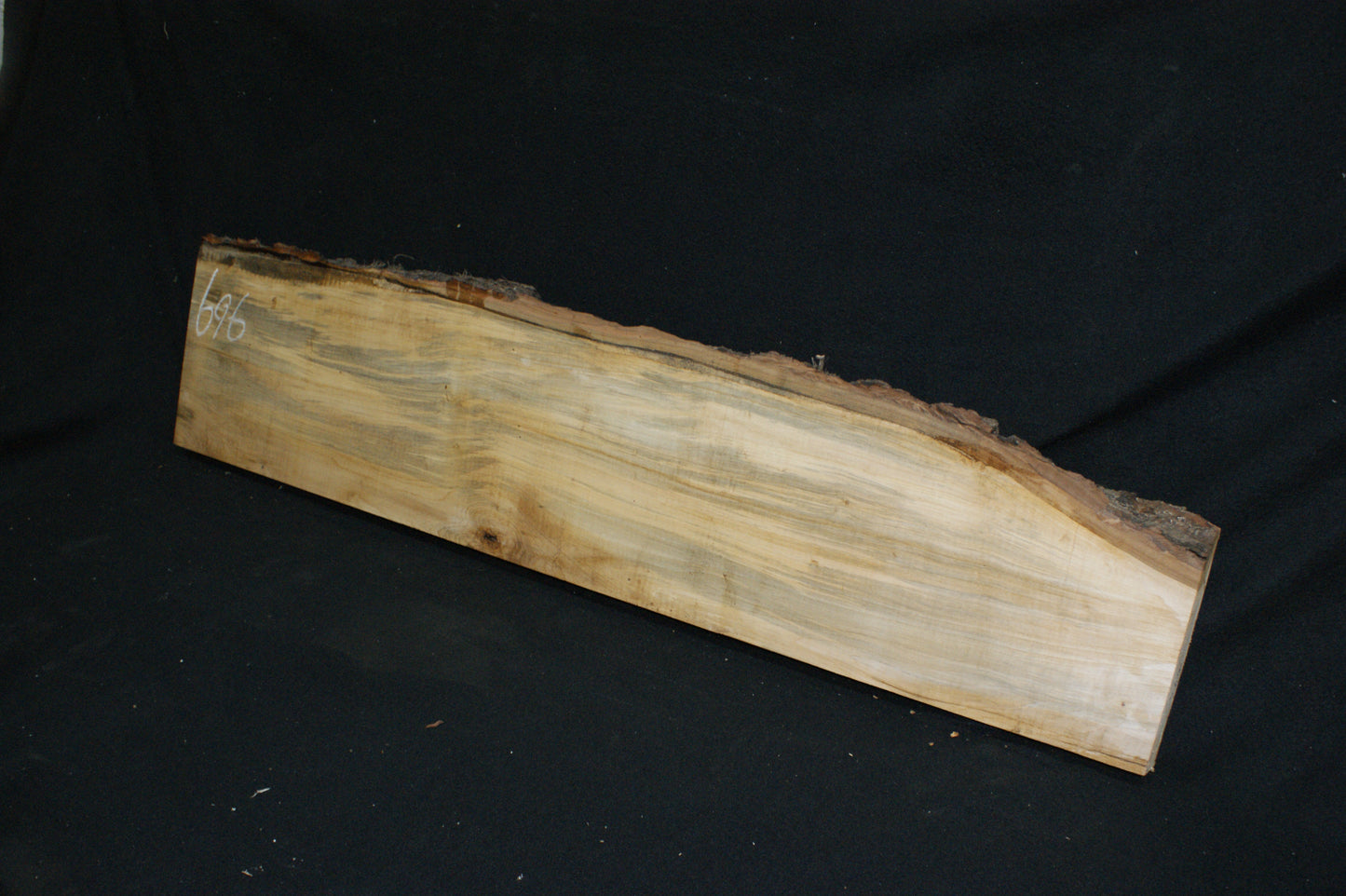 Lime wood, shelving, woodcarving, mantel     (696)