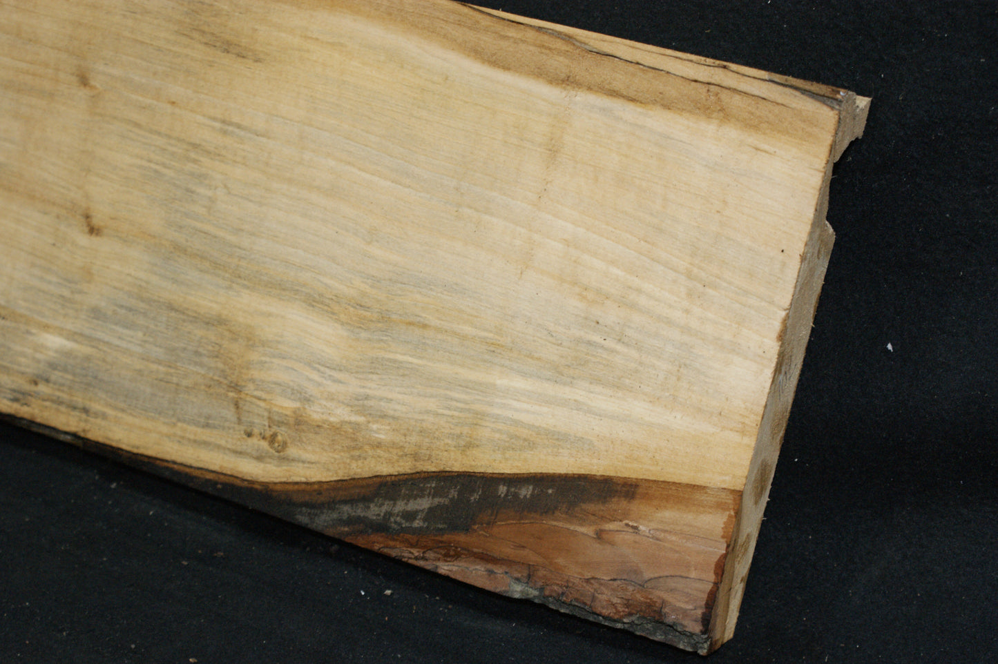 Lime wood, shelving, woodcarving, mantel     (701)