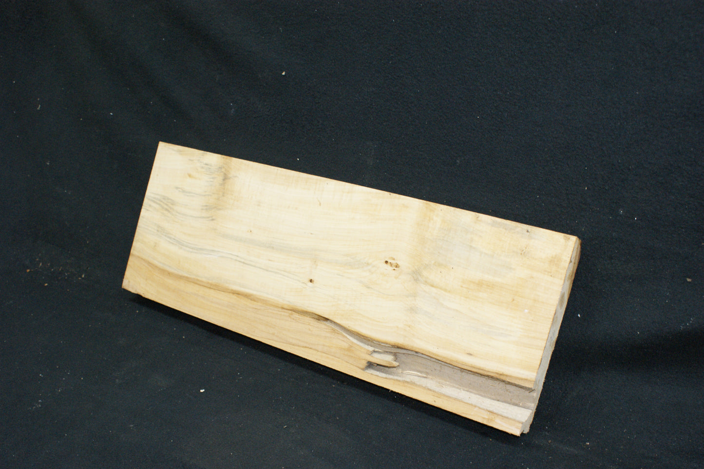 Lime wood, shelving, woodcarving, mantel     (701)