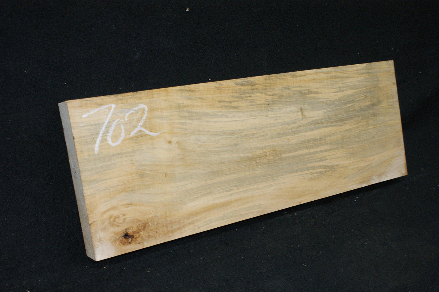 Lime wood, shelving, woodcarving, mantel     (702)