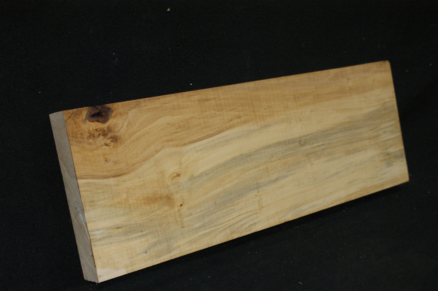 Lime wood, shelving, woodcarving, mantel     (702)